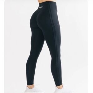 Alphalete pulse kinetic leggings